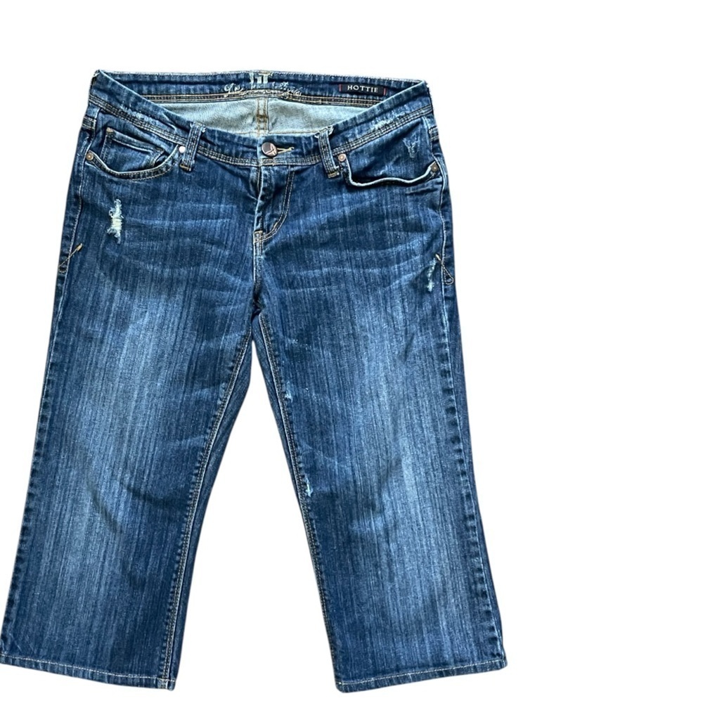 !IT HOTTIE Jeans, distressed capris, Women size 28
